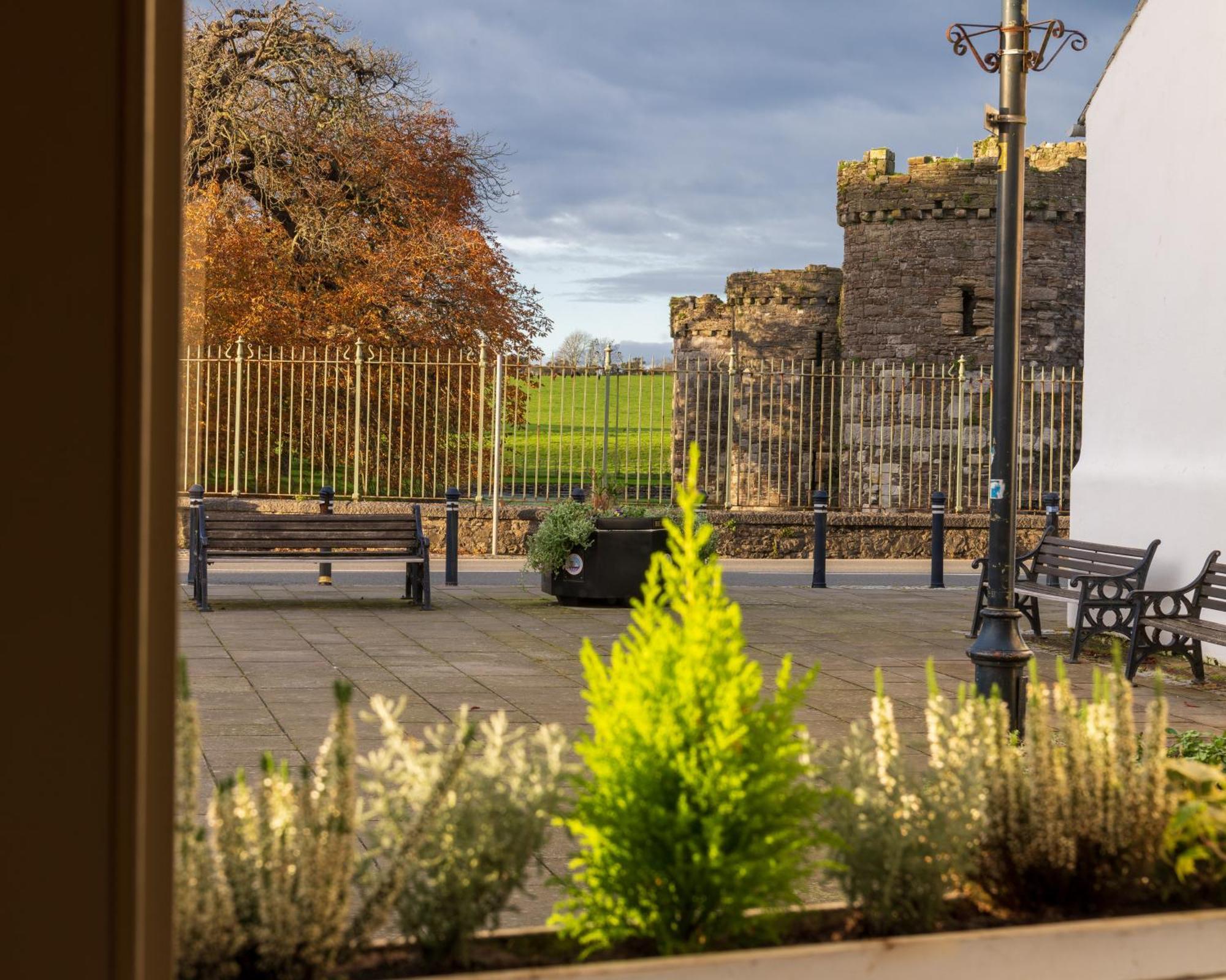 Castle Court Hotel Beaumaris Exterior foto
